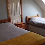 아파트 Sleeps 7 With Mezzanine *