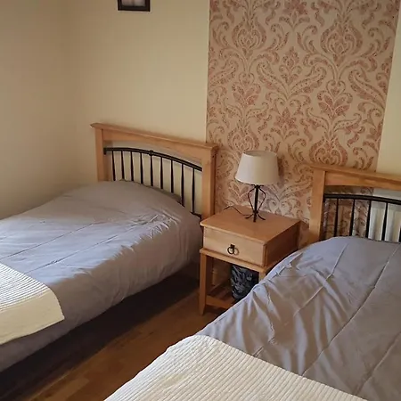 3 Bedroom Town Centre Apartment