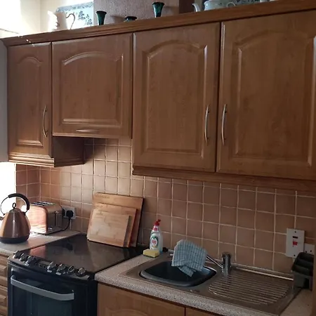 Apartment 3 Bedroom Town Centre *