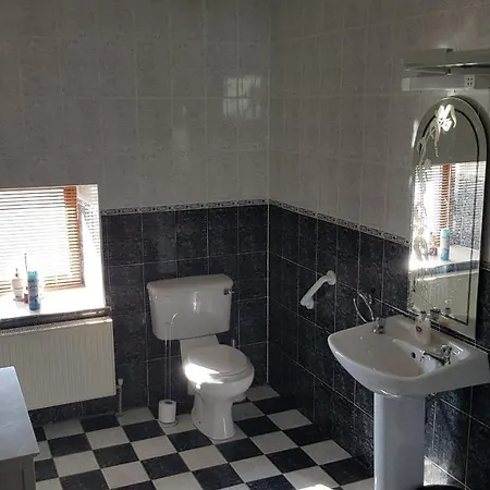 Sleeps 7 With Mezzanine Banagher