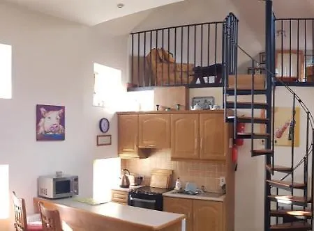 Lejlighed Sleeps 7 With Mezzanine