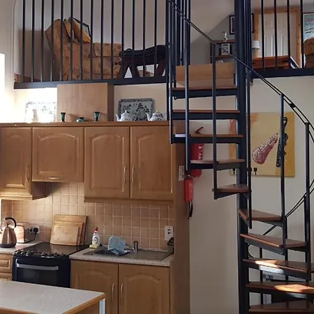 Sleeps 7 With Mezzanine *