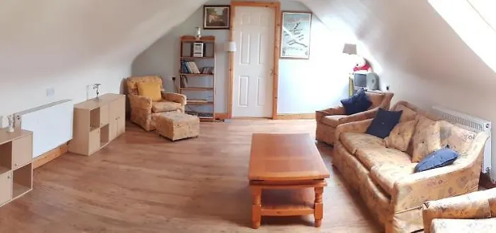 Sleeps 7 With Mezzanine Апартаменты Banagher