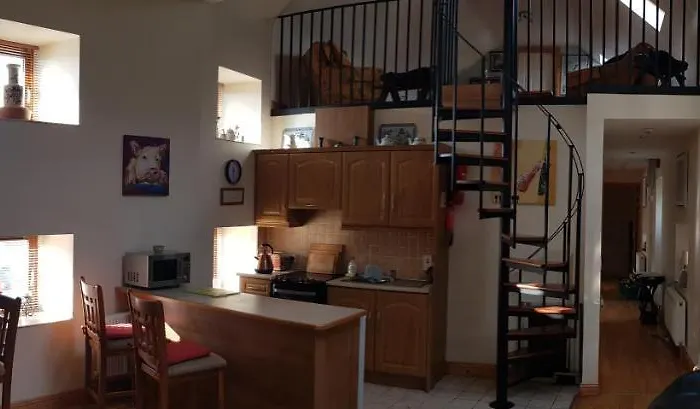 Sleeps 7 With Mezzanine Апартаменты Banagher